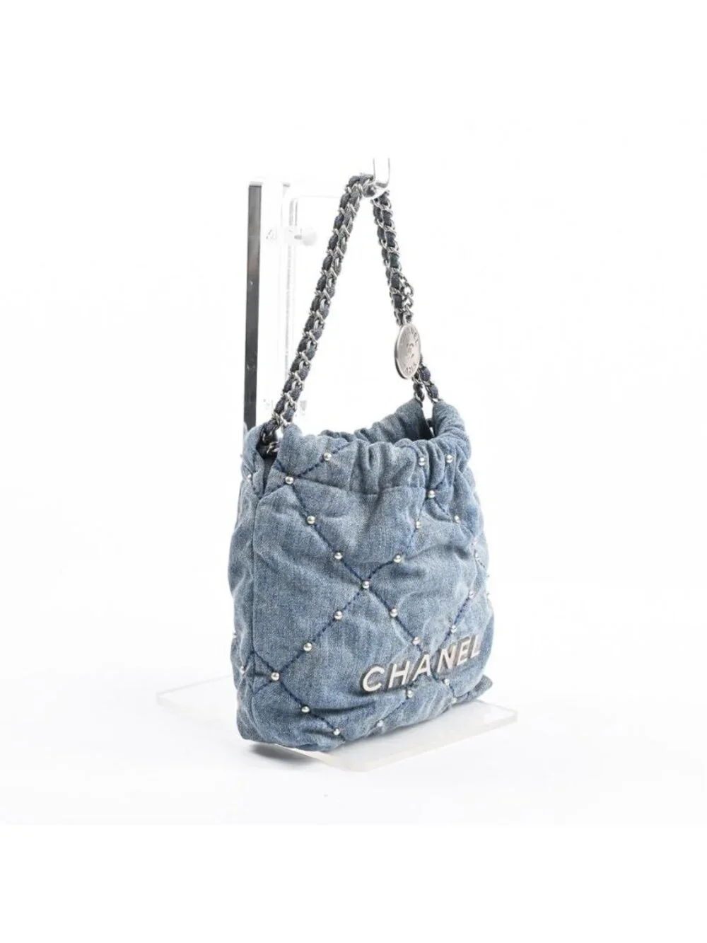 Chanel Handbag 22 Mini